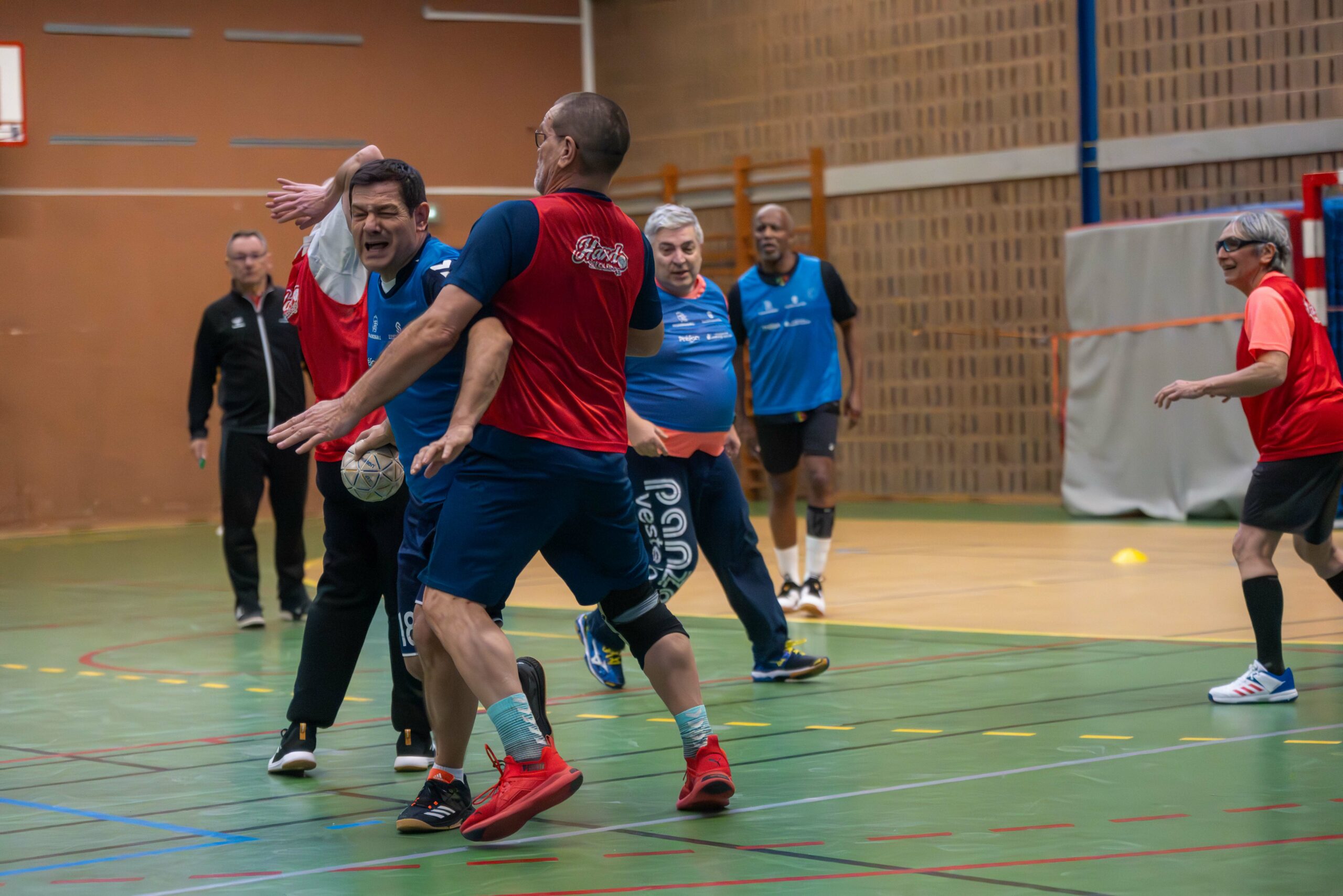 Tournoi Hand à 4 le mans - FFHandball